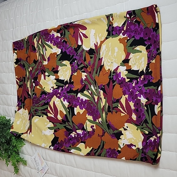 NWT Lularoe Cassie Floral Pencil Skirt size L - Picture 4 of 6